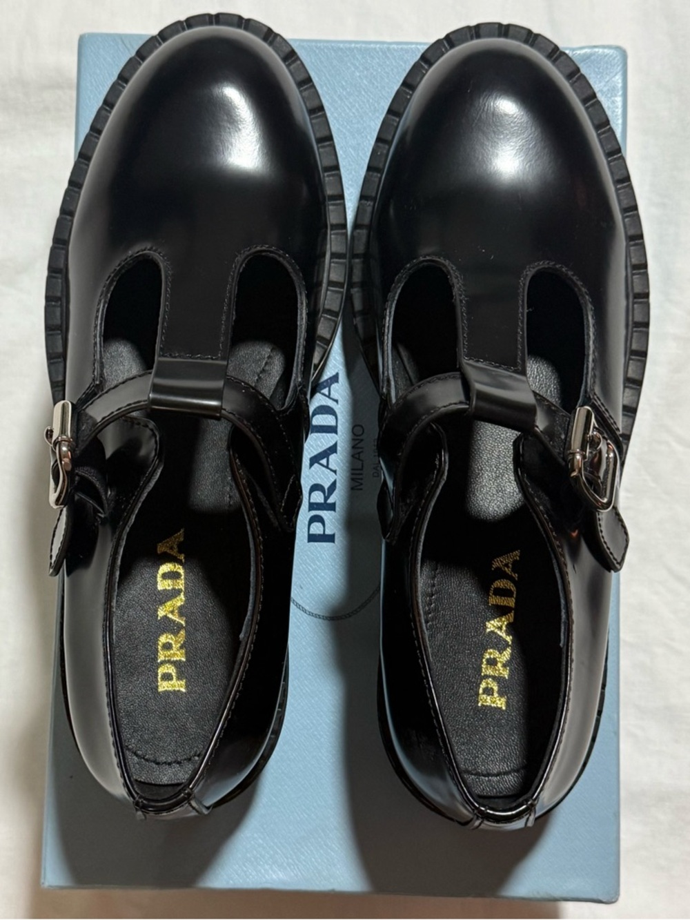 Prada Womens black leather shoe sandals - Picture 6 of 9